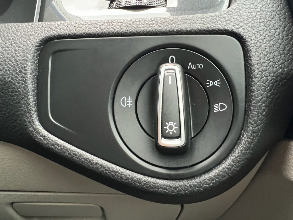 Used Volkswagen Golf 2018 for sale - 76496511: Photo 31