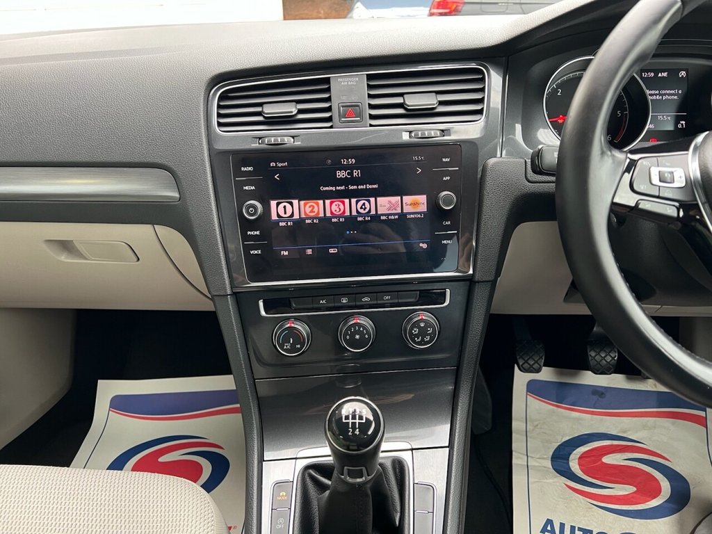 Used Volkswagen Golf 2018 for sale - 76496511: Photo 33