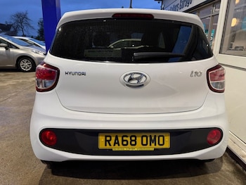 Used Hyundai i10 2019 for sale - 78702306: Photo
