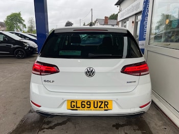 Used Volkswagen Golf 2019 for sale - 78768616: Photo