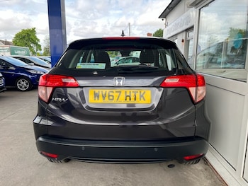 Used Honda HR-V 2017 for sale - 79288750: Photo