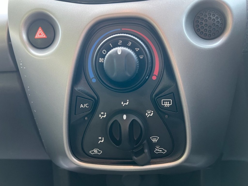 Used Toyota AYGO 2018 for sale - 76574713: Photo 25