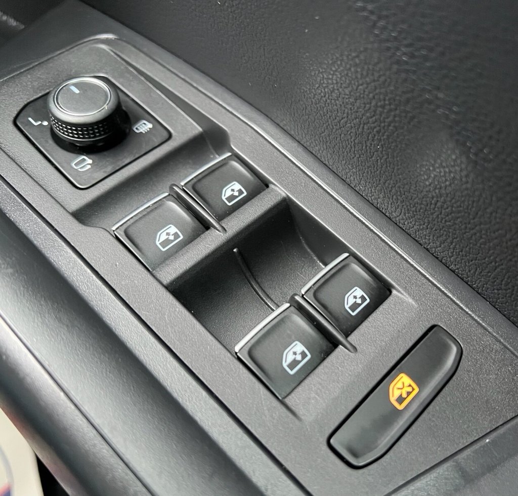 Used Volkswagen T-Roc 2019 for sale - 77263152: Photo 23