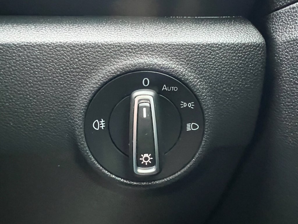 Used Volkswagen T-Roc 2019 for sale - 77263152: Photo 25