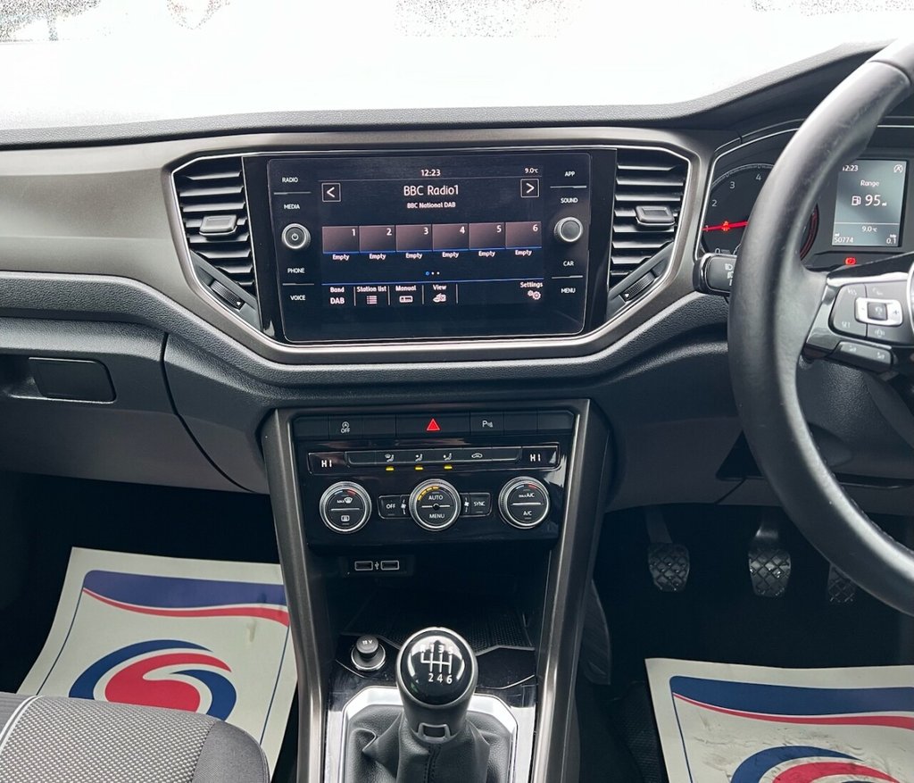 Used Volkswagen T-Roc 2019 for sale - 77263152: Photo 26