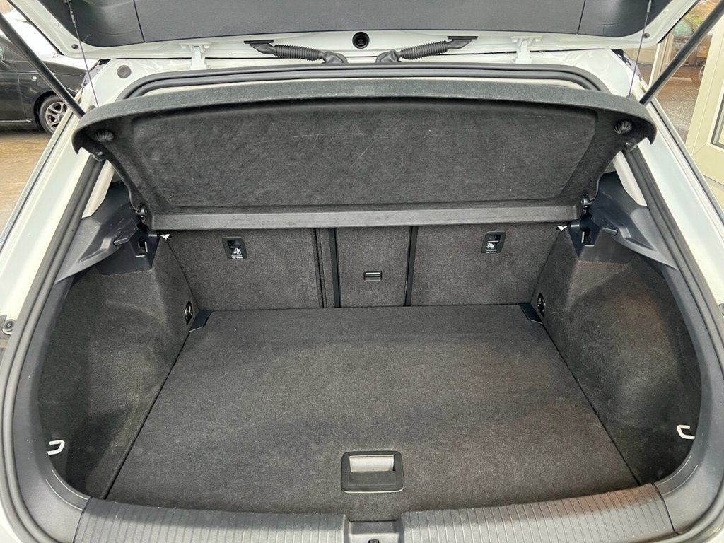 Used Volkswagen T-Roc 2019 for sale - 77263152: Photo 5