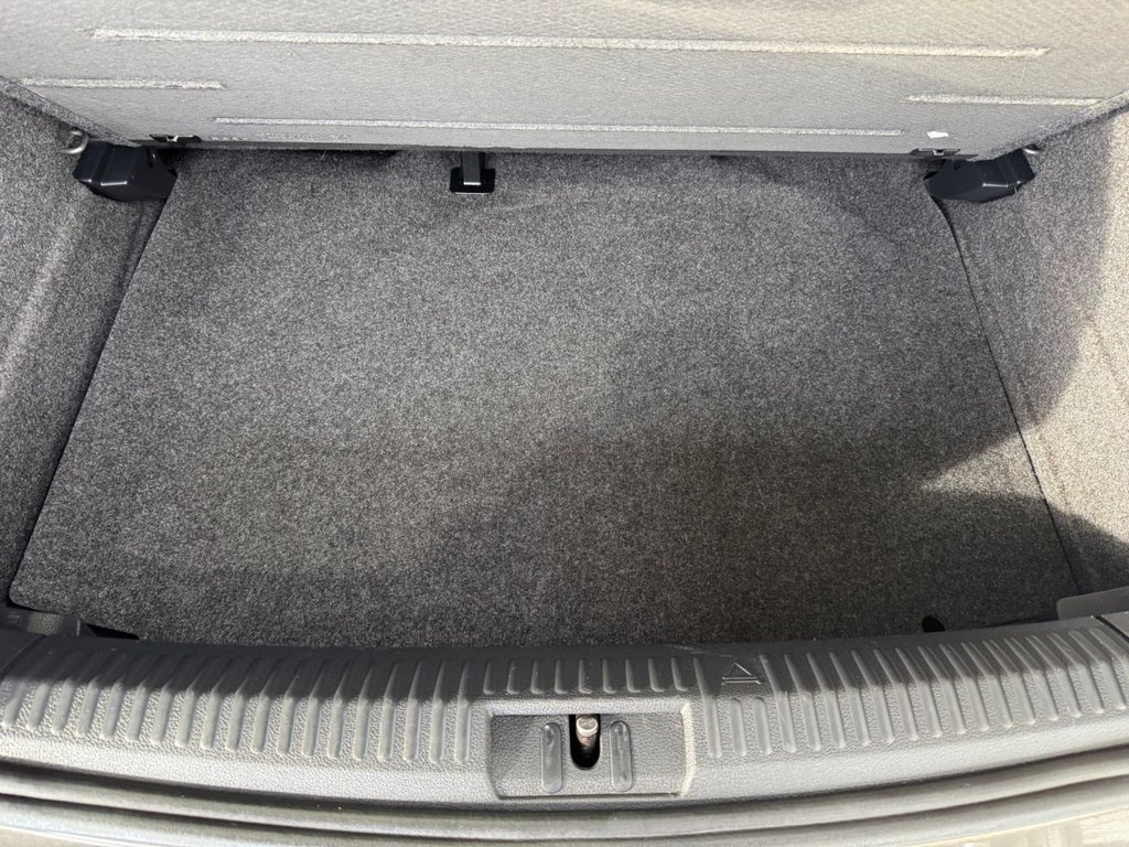 Used Volkswagen Polo 2016 for sale - 77145605: Photo 12