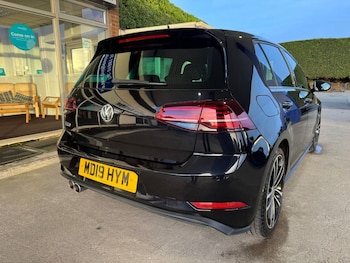 Used Volkswagen Golf 2019 for sale - 77498620: Photo