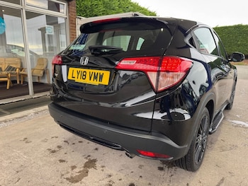 Used Honda HR-V 2018 for sale - 76356816: Photo