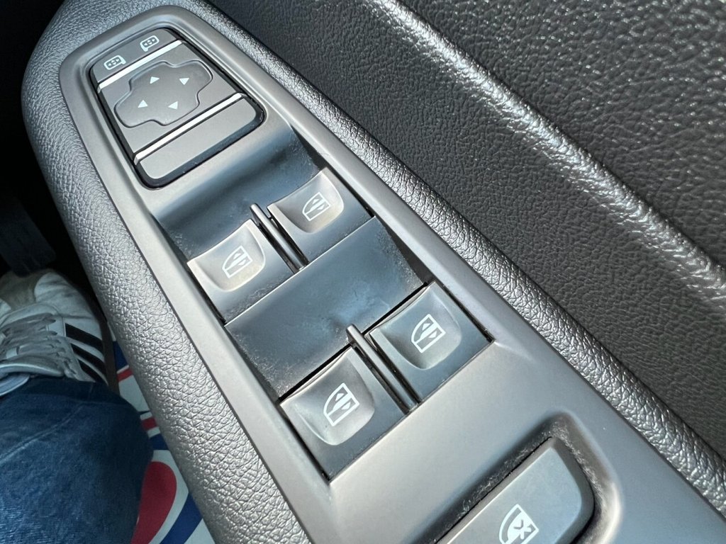 Used Renault Captur 2019 for sale - 76698277: Photo 21