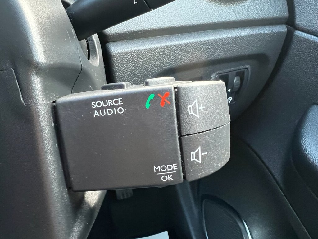 Used Renault Captur 2019 for sale - 76698277: Photo 29