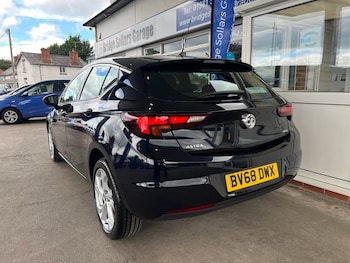 Used Vauxhall Astra 2018 for sale - 78923936: Photo