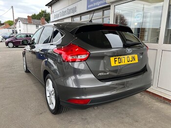 Used Ford Focus 2017 for sale - 78357855: Photo