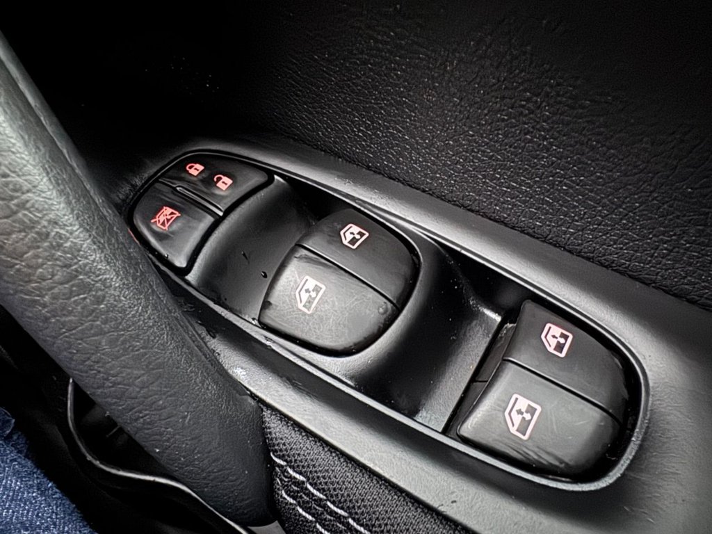 Used Nissan Qashqai 2017 for sale - 77139583: Photo 21