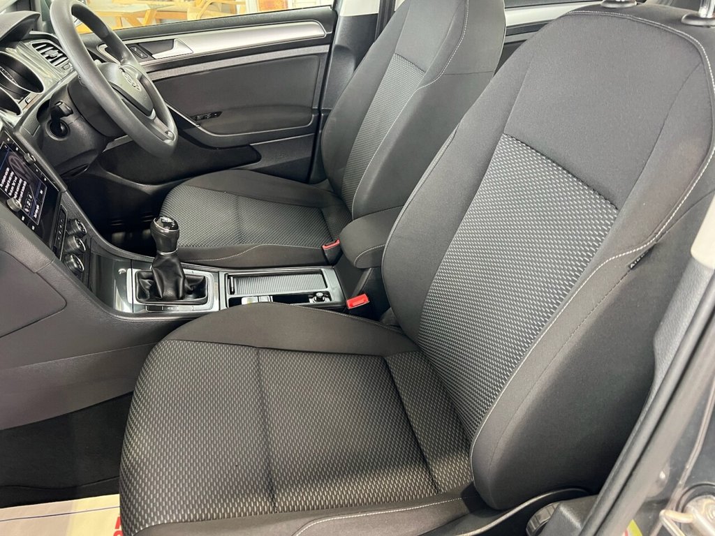 Used Volkswagen Golf 2018 for sale - 76698790: Photo 13