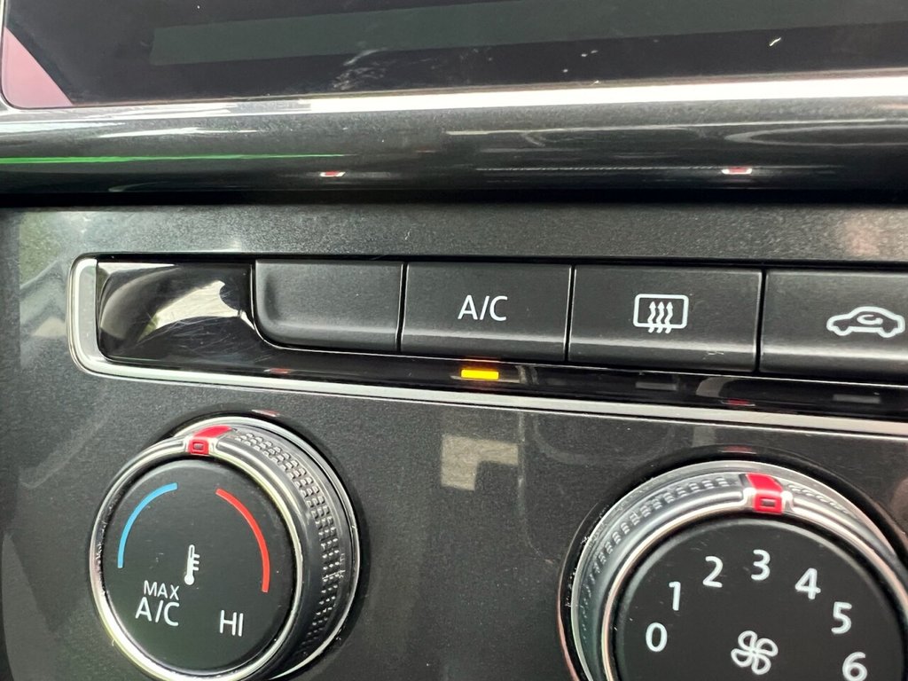 Used Volkswagen Golf 2018 for sale - 76698790: Photo 27