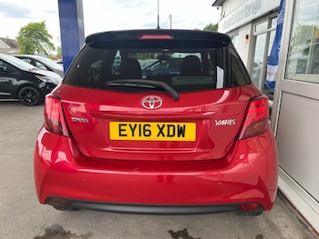 Used Toyota Yaris 2016 for sale - 79129082: Photo