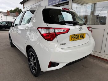 Used Toyota Yaris 2018 for sale - 78068555: Photo