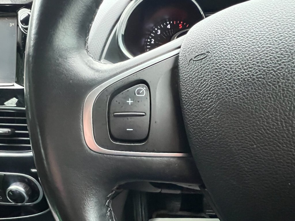 Used Renault Clio 2017 for sale - 77539484: Photo 20