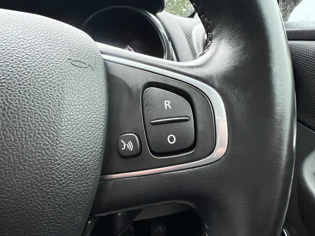 Used Renault Clio 2017 for sale - 77539484: Photo 21