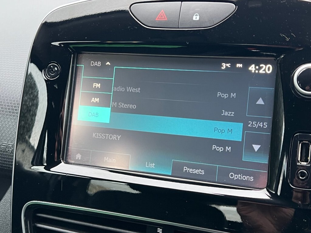 Used Renault Clio 2017 for sale - 77539484: Photo 25