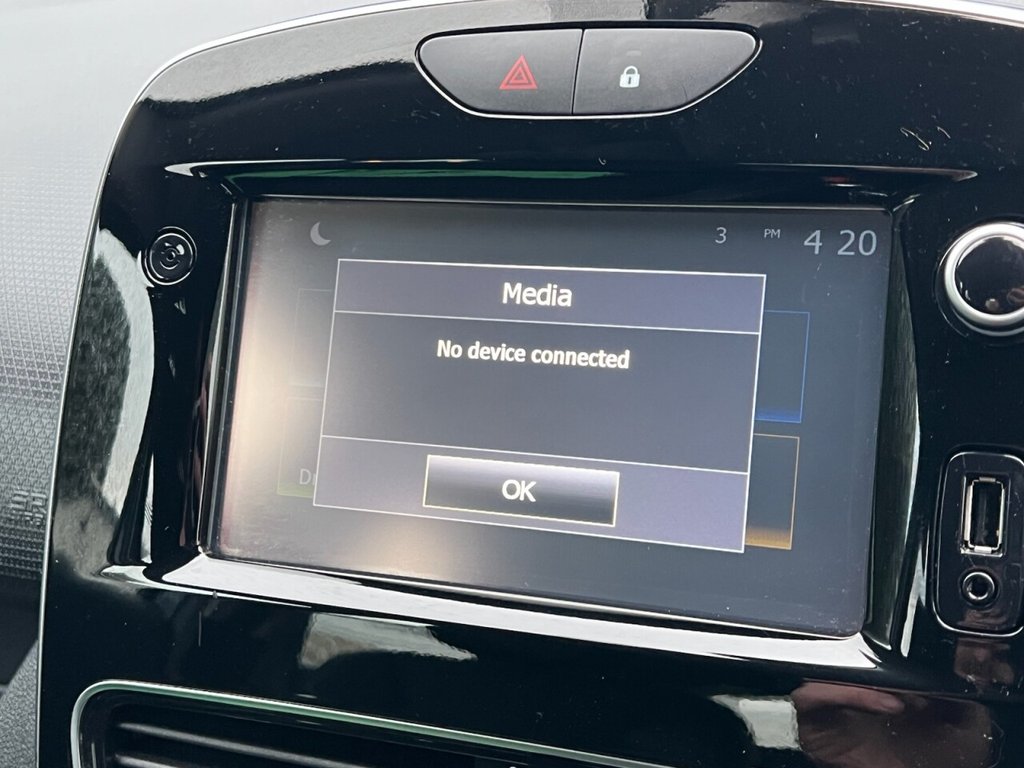 Used Renault Clio 2017 for sale - 77539484: Photo 26