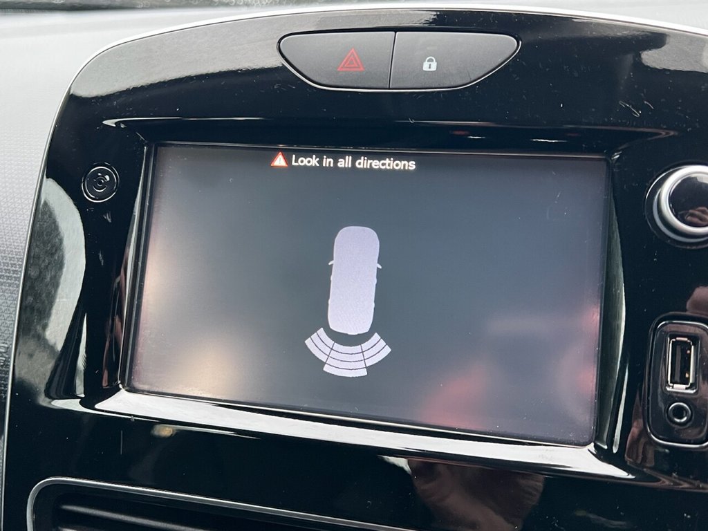 Used Renault Clio 2017 for sale - 77539484: Photo 29