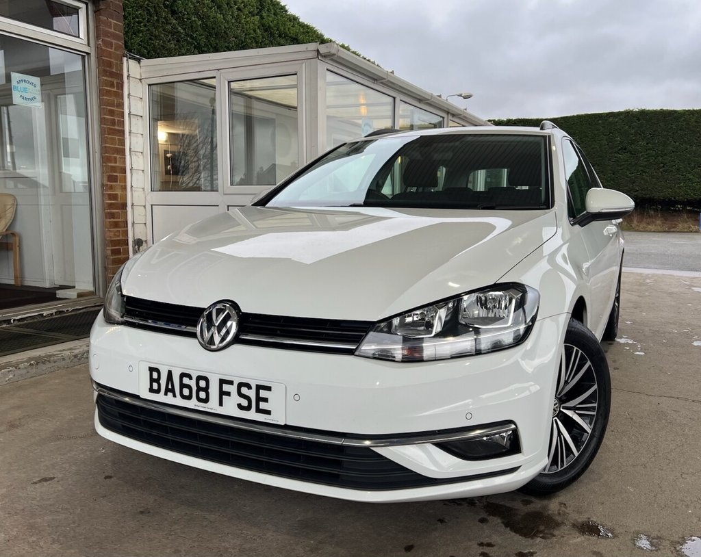 Used Volkswagen Golf 2019 for sale - 77520630: Photo 2