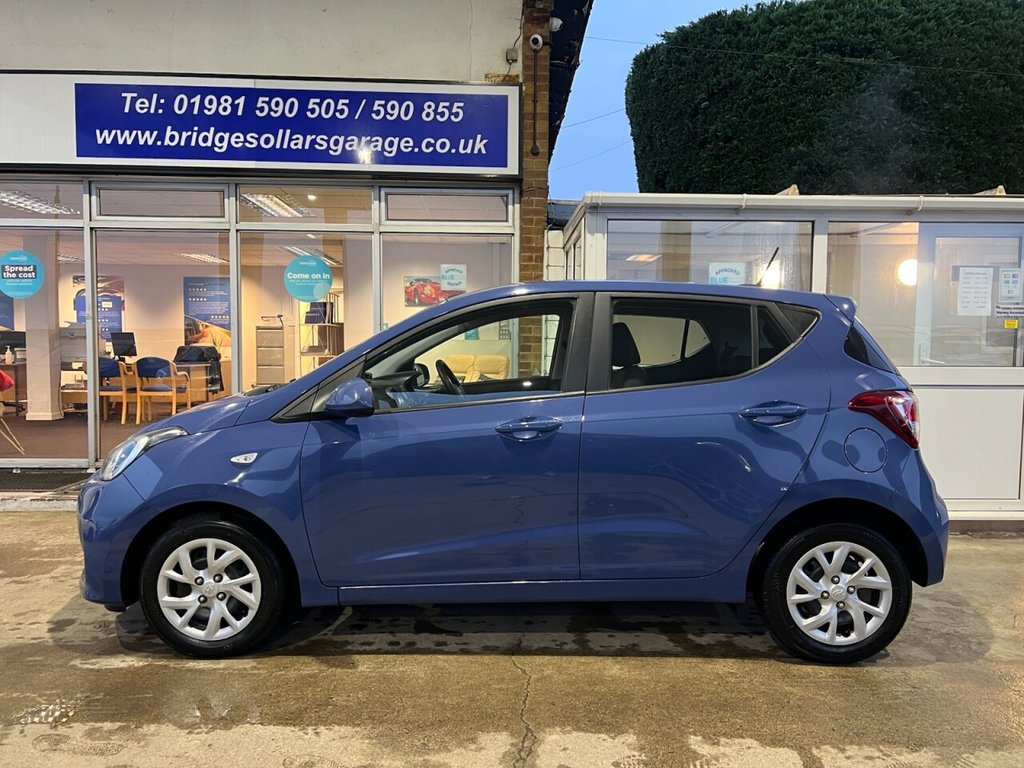 Used Hyundai i10 2017 for sale - 76986024: Photo 2