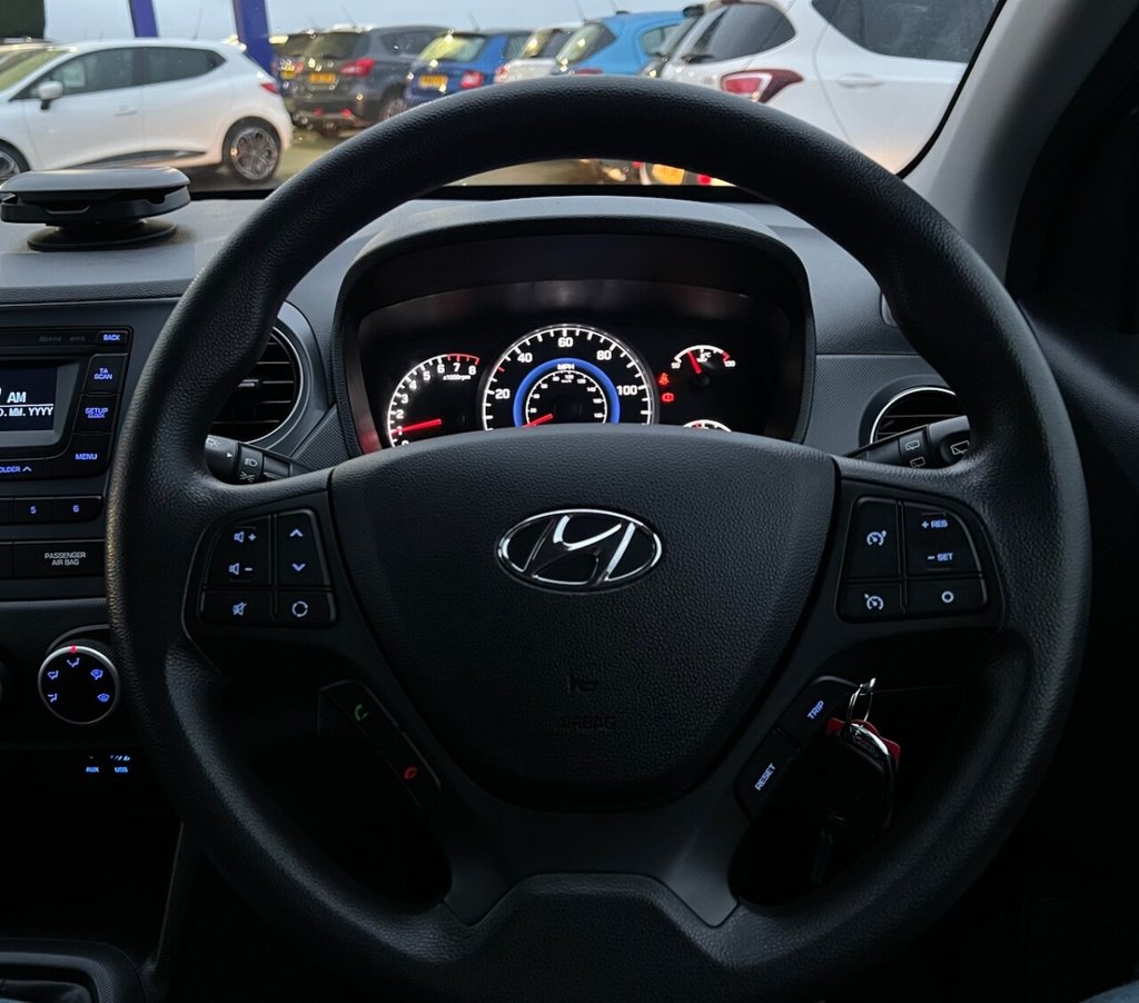 Used Hyundai i10 2017 for sale - 76986024: Photo 21