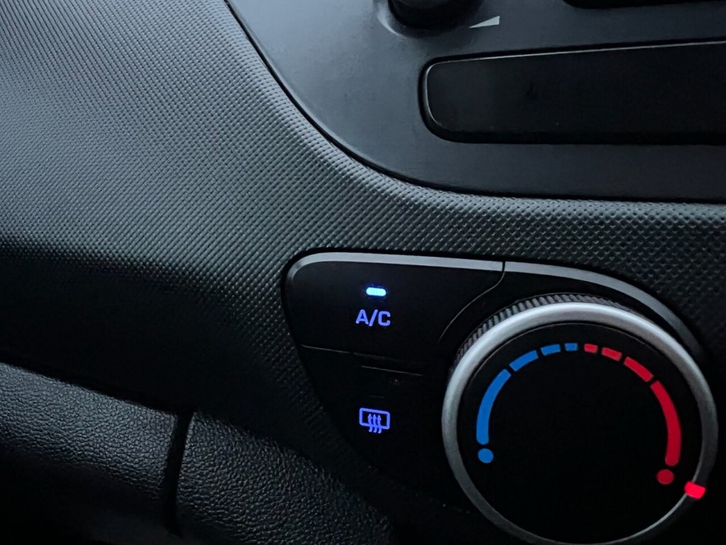 Used Hyundai i10 2017 for sale - 76986024: Photo 27