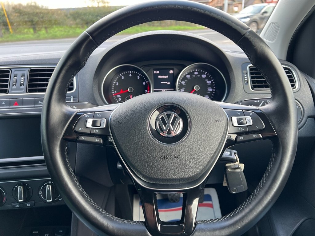 Used Volkswagen Polo 2016 for sale - 76686480: Photo 23