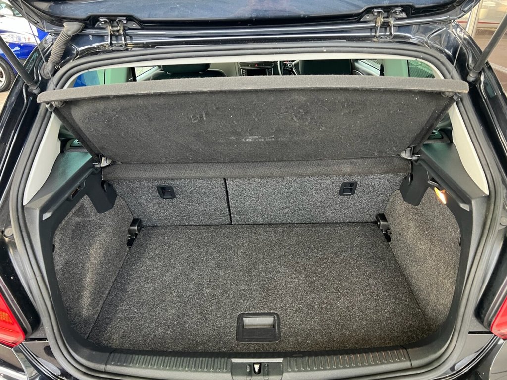 Used Volkswagen Polo 2016 for sale - 76686480: Photo 6