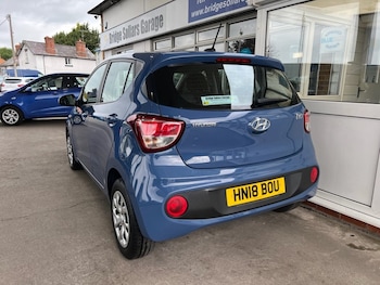 Used Hyundai i10 2018 for sale - 78607254: Photo
