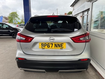 Used Nissan Qashqai 2017 for sale - 78631428: Photo