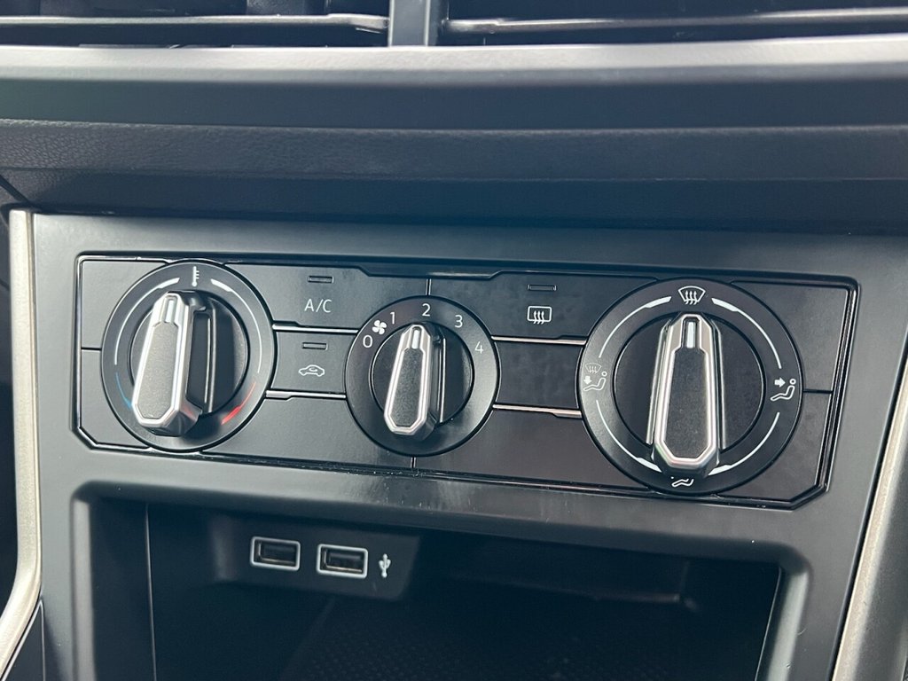 Used Volkswagen Polo 2018 for sale - 77692636: Photo 40