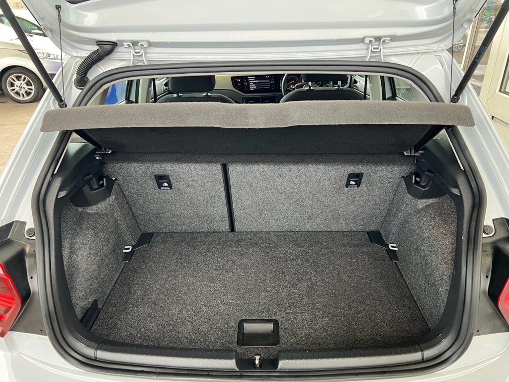 Used Volkswagen Polo 2018 for sale - 77692636: Photo 6