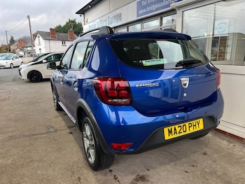 Used Dacia Sandero Stepway 2020 for sale - 76950180: Photo