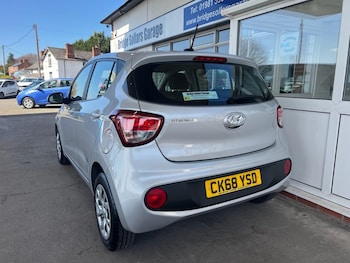 Used Hyundai i10 2018 for sale - 78124251: Photo