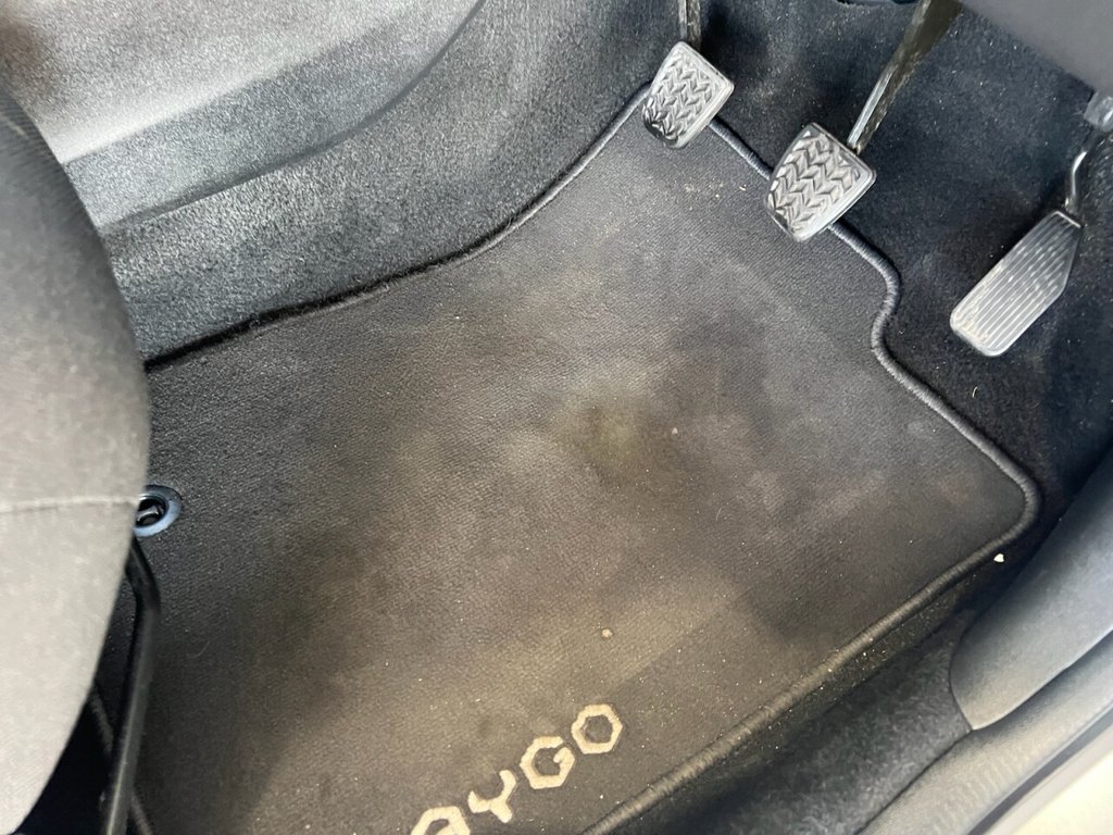 Used Toyota AYGO 2018 for sale - 77835137: Photo 33