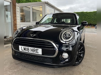 Used MINI Hatch 2018 for sale - 76139889: Photo 2