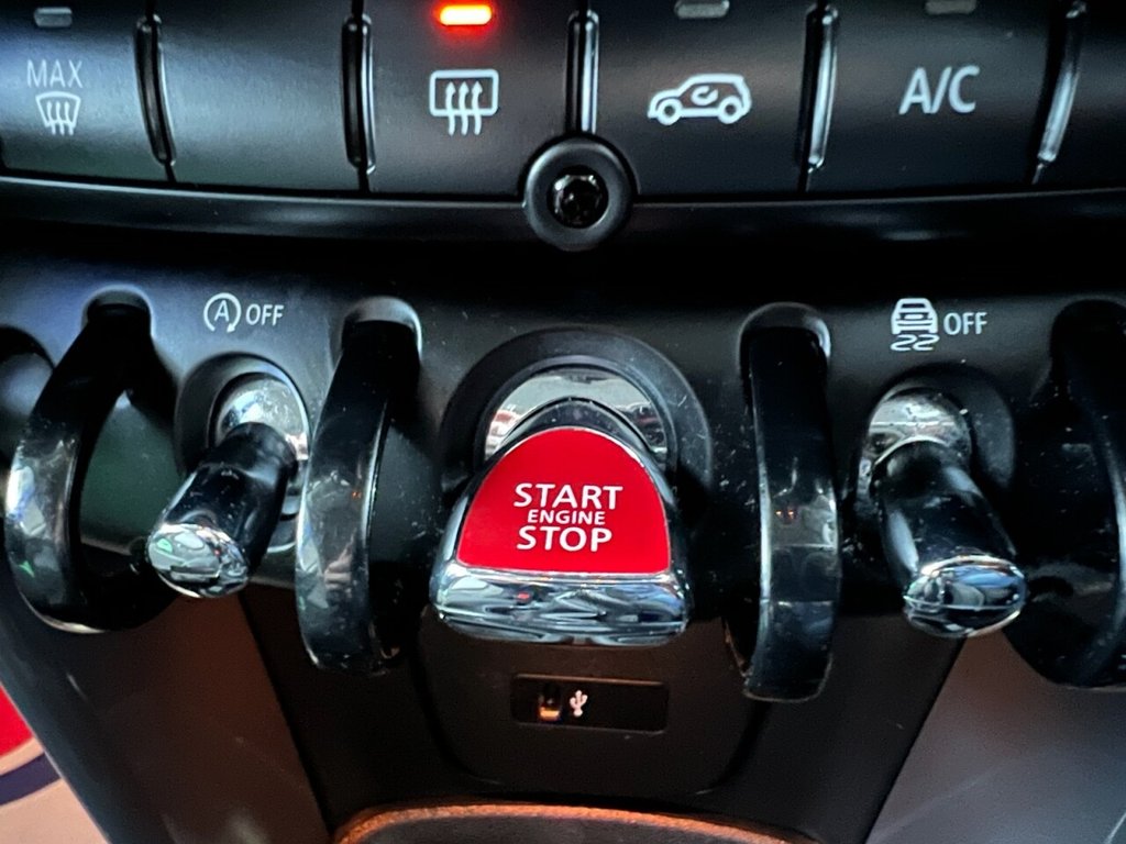 Used MINI Hatch 2018 for sale - 76139889: Photo 31