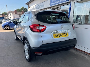 Used Renault Captur 2016 for sale - 78702278: Photo