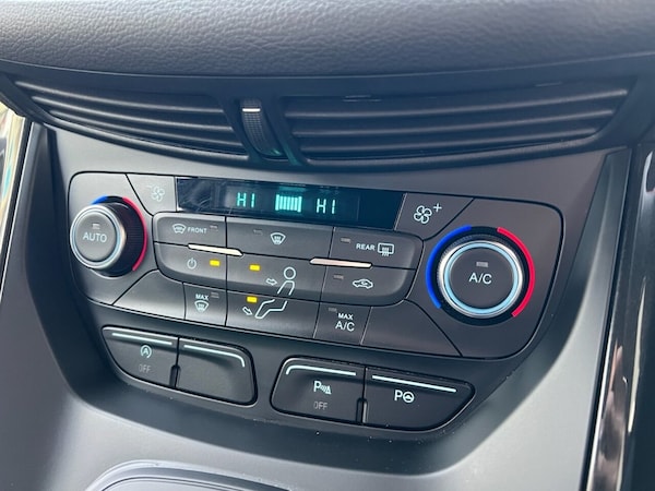 Used Ford Kuga 2018 for sale - 76291327: Photo 32