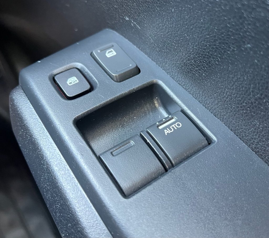 Used Honda Jazz 2011 for sale - 77780378: Photo 16