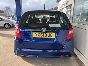 Used Honda Jazz 2011 for sale - 77780378: Photo