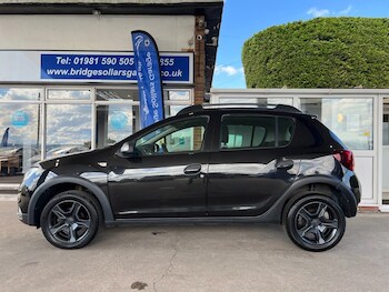 Used Dacia Sandero Stepway 2017 for sale - 78534112: Photo