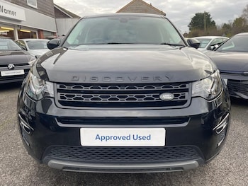 Used Land Rover Discovery Sport 2017 for sale - 76545364: Photo