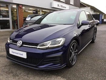 Used Volkswagen Golf 2018 for sale - 76692954: Photo