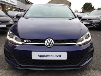 Used Volkswagen Golf 2018 for sale - 76692954: Photo